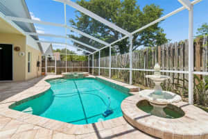 1822 GREYSTONE HEIGHTS DRIVE, VALRICO, FL 33594 - MLS#MFRW7885968