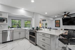 6245 WARREN AVE, NEW PORT RICHEY, FL 34653 - MLS#MFRW7886877