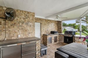 6245 WARREN AVE, NEW PORT RICHEY, FL 34653 - MLS#MFRW7886877