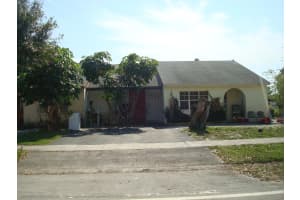 5884 S 37th St, Greenacres, FL 33463, Sold 05/08/14
