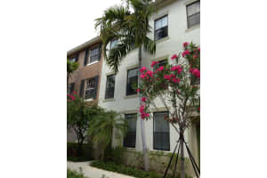 687 Hibiscus St, West Palm Beach, FL 33401, Sold 07/11/14