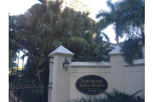 19562 NE 37th Ave, Aventura, FL 33180, Sold 11/05/15