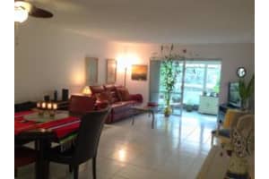 40 SE 13th St APT A1, Boca Raton, FL 33432, Sold 03/30/15