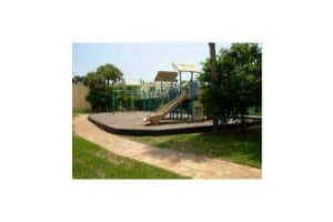 425 Executive Center Dr, West Palm Beach, FL 33401, Sold 06/28/16