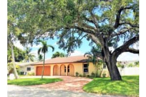 995 NW 7th St, Boca Raton, FL 33486, Sold 05/15/15