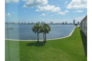 2936 Lake Shore Dr, West Palm Beach, FL 33404, Sold 09/26/14