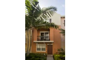 104 W Coda Cir, Delray Beach, FL 33444, Sold 11/03/14