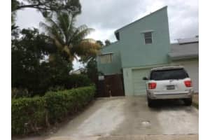 4763 NW 6th St, Delray Beach, FL 33445, Sold 12/12/15