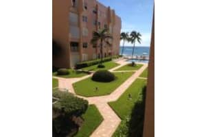 3520 S Ocean Blvd APT A205, South Palm Beach, FL 33480, Sold 11/11/14