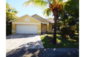 186 Royal Pine Cir E, Royal Palm Beach, FL 33411, Sold 01/21/15