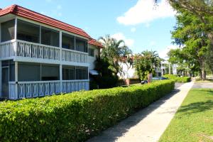 899 SE 2nd Ave, Deerfield Beach, FL 33441, Sold 01/08/15