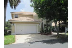 8 Valencia Dr, Boynton Beach, FL 33436, Sold 01/02/15