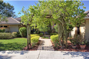 2088 Appaloosa Trail, Wellington, FL 33414, Sold 05/03/15