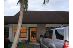 1050 Parkside Green Dr, Greenacres, FL 33415, Sold 06/12/15