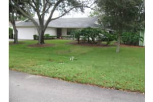 707 24th Square, Vero Beach, FL 32962, Sold 04/29/15