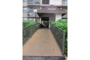 2701 Riverside Dr, Coral Springs, FL 33065, Sold 01/06/15