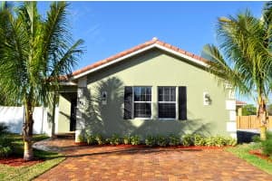 3302 Elizabeth Pl S, Palm Springs, FL 33461, Sold 01/02/15