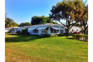 7200 W Oakridge Cir, Lantana, FL 33462, Sold 02/23/15