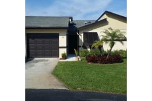 23 Ridge Pointe Dr, Boynton Beach, FL 33435, Sold 09/08/15