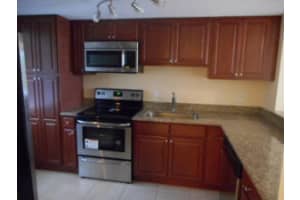 2794 Tennis Club Dr, West Palm Beach, FL 33417, Sold 04/27/15