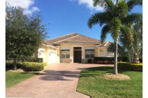 699 SW River Bend Cir, Stuart, FL 34997, Sold 09/21/15