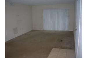 437 Executive Center Dr, West Palm Beach, FL 33401, Sold 03/09/16