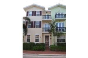 1054 E Heritage Club Cir, Delray Beach, FL 33483, Sold 06/15/15