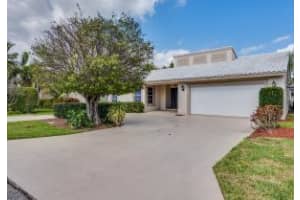 257 NW 69th St, Boca Raton, FL 33487, Sold 11/09/15