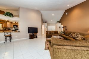 257 NW 69th St, Boca Raton, FL 33487, Sold 11/09/15
