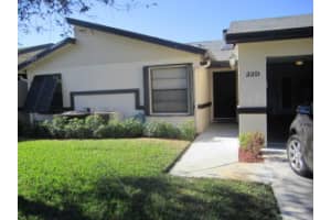 22 Ridge Pointe Dr, Boynton Beach, FL 33435, Sold 10/15/15