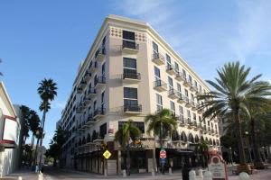 101 N Clematis St, West Palm Beach, FL 33401, Sold 04/28/15