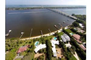 525 SE St Lucie Blvd, Stuart, FL 34996, Sold 09/11/15