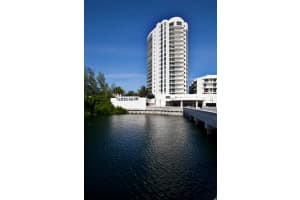 4600 N Ocean Dr, Riviera Beach, FL 33404, Sold 11/06/15