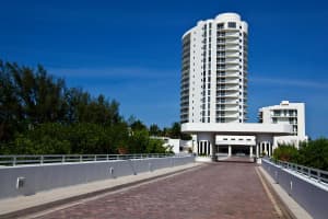 4600 N Ocean Dr, Riviera Beach, FL 33404, Sold 11/06/15