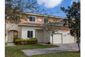 2522 Langrove Ln SW, Vero Beach, FL 32962, Sold 05/15/15