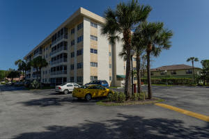 55 SW 2nd Ave #207, Boca Raton, FL 33432, Sold 04/17/15