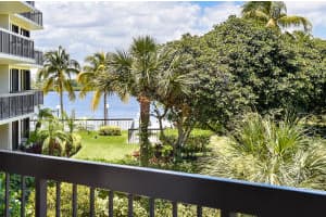2778 S Ocean Blvd #205s, Palm Beach, FL 33480, Sold 04/29/16