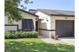 21 Ridge Pointe Dr, Boynton Beach, FL 33435, Sold 05/22/15