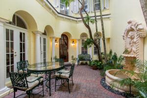 790 Andrews Ave APT F104, Delray Beach, FL 33483, Sold 07/26/16