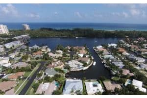 695 NE 36th St, Boca Raton, FL 33431, Sold 12/17/15