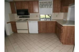 23 Ridge Pointe Dr, Boynton Beach, FL 33435, Sold 11/06/15