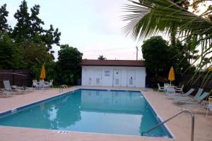 2453 Lena Ln, West Palm Beach, FL 33415, Sold 07/07/15