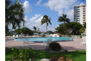 200 Mac Farlane Dr n 404, Delray Beach, FL 33483, Sold 09/30/15