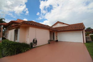 10372 NW 46th St, Doral, FL 33178, Sold 08/17/15