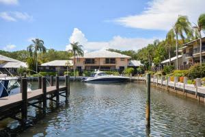 5286 Boca Marina Cir S, Boca Raton, FL 33487, Sold 09/08/15