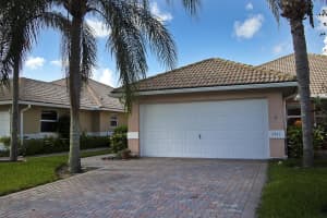 5247 Grande Palm Cir, Delray Beach, FL 33484, Sold 07/29/15