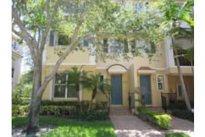 2858 S Oasis Dr, Boynton Beach, FL 33426, Sold 09/28/15