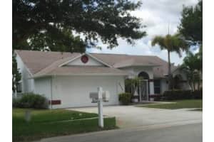 8226 Sand Pine Cir, Port St. Lucie, FL 34952, Sold 09/14/15