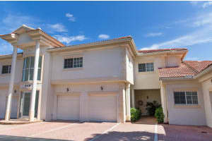 548 7th Square SW, Vero Beach, FL 32962, Sold 09/30/15