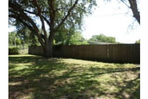 301 20th Ave SW, Vero Beach, FL 32962, Sold 10/05/15
